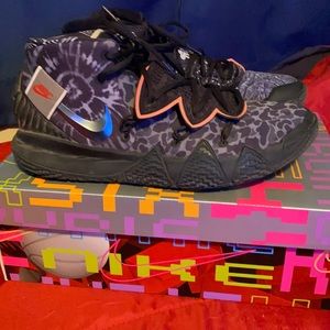 Kyrie KYBRID S2 size 11